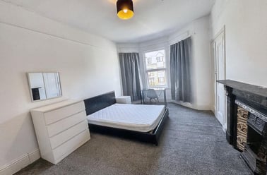 Lipson Road, Lipson, Plymouth - Image 3